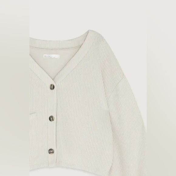 OAK + FORT Nude Beige Ribbed Lantern Sleeve Cardigan - Picture 13 of 13